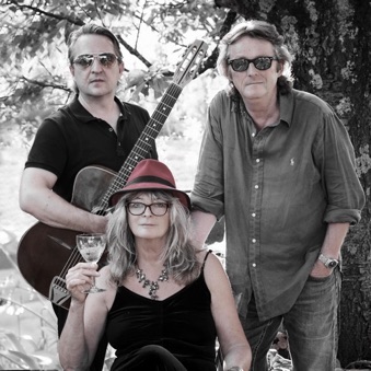 Lilo_Kraus_Trio_color_red2